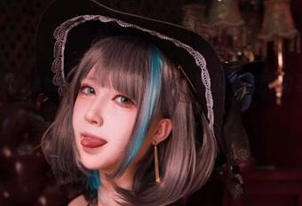 黑白御猫的妹妹,照片里那种让人想探个究竟的氛围,太有意思了。